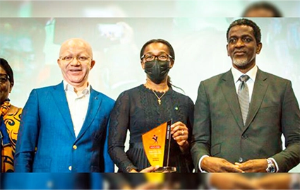 8ème édition des ASCOM 2021 à Abidjan : Le Grand prix de la Communication RSE décerné à la Fondation BGFIBank