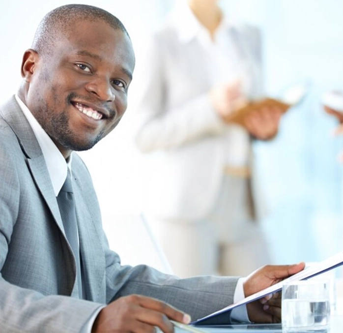 Pourquoi nous rejoindre